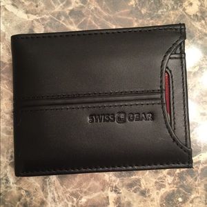 Black Swiss Gear men’s wallet